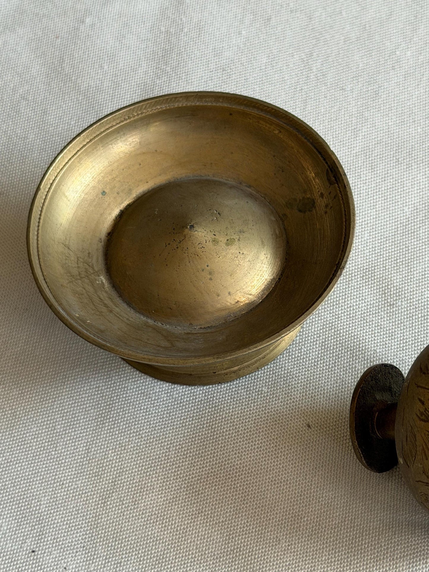 Antique British Colonial Indian Brass Desk or servant Bell c.1900 – Hand-Engraved Hotel Service Bell
