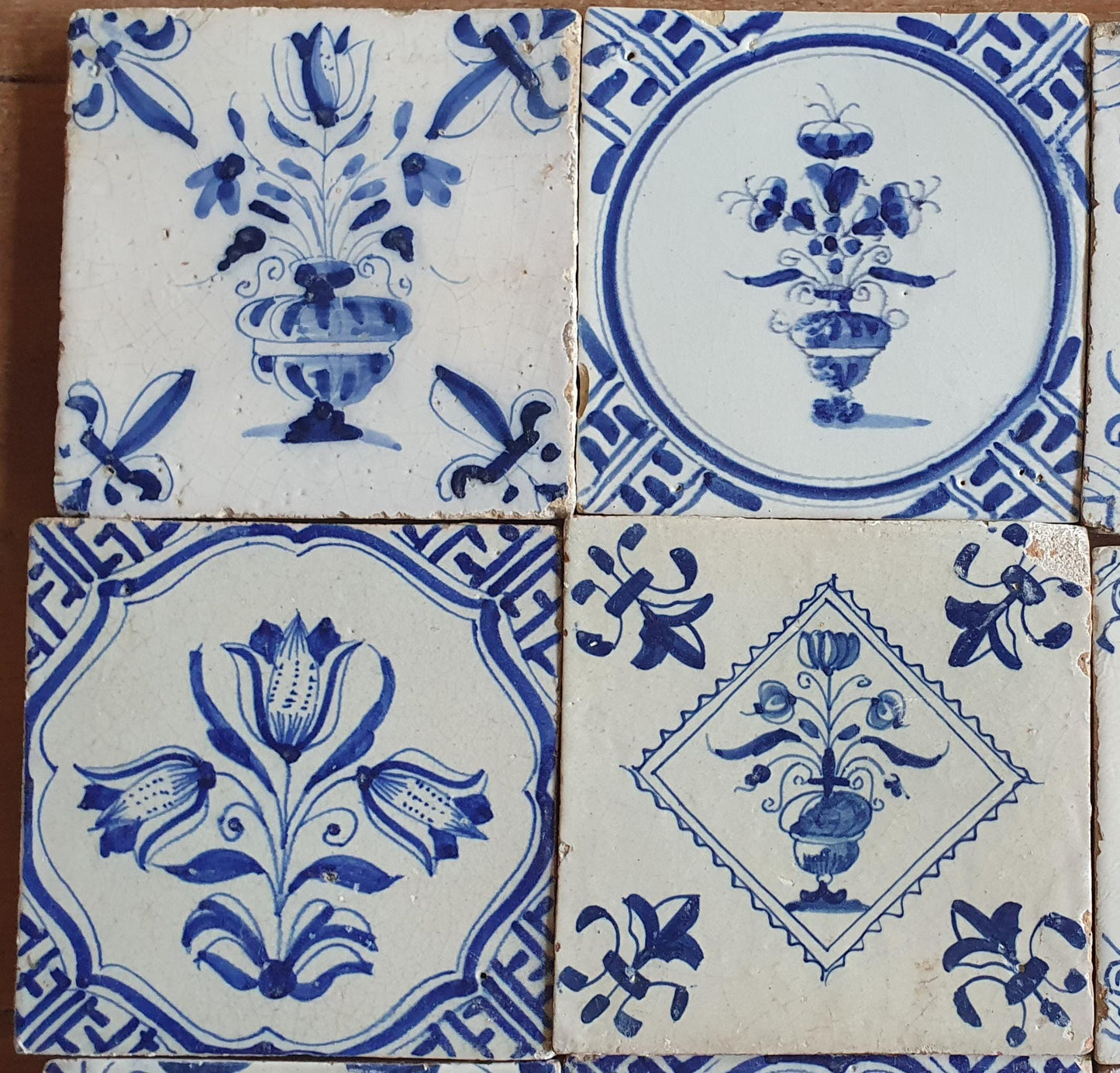16 xAntique Delft Tulip Tiles, 17th Century Dutch Tilefield (16pc) Around 1620-1640