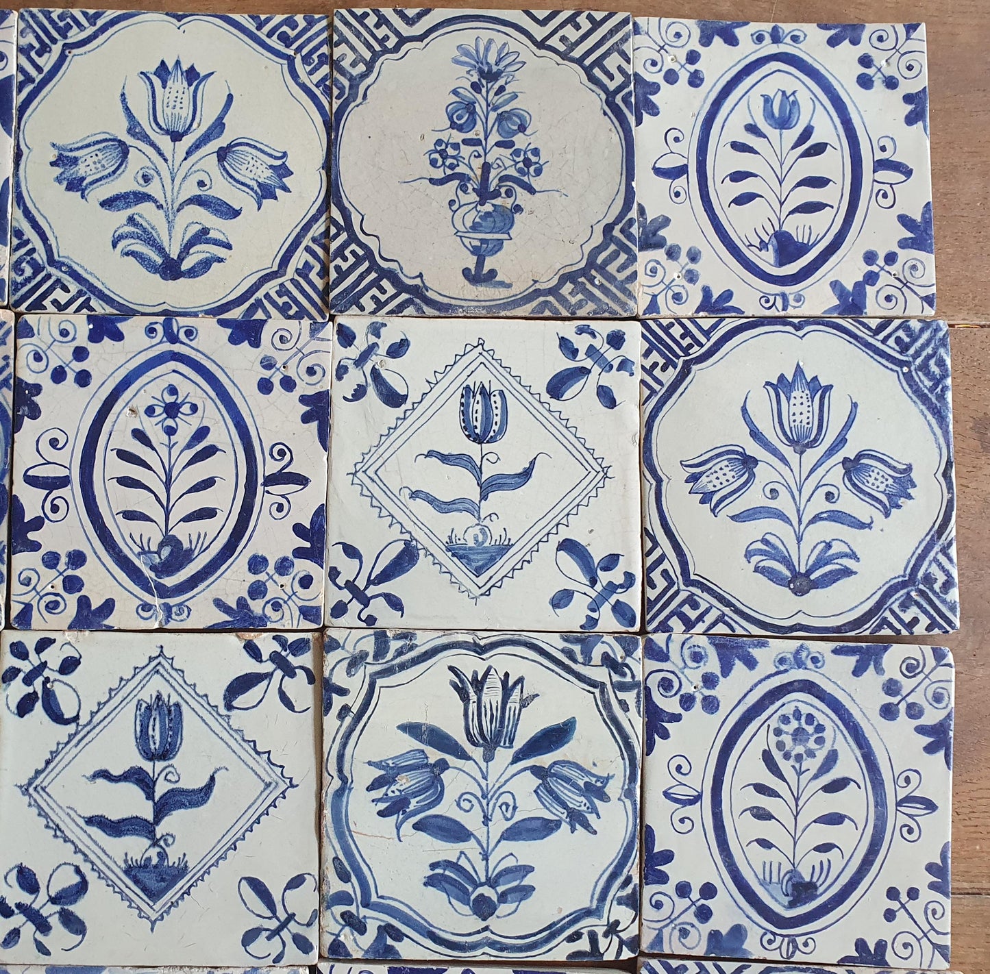 25 xAntique Delft Tulip Tiles, 17th Century Dutch Tilefield  Around 1620-1640