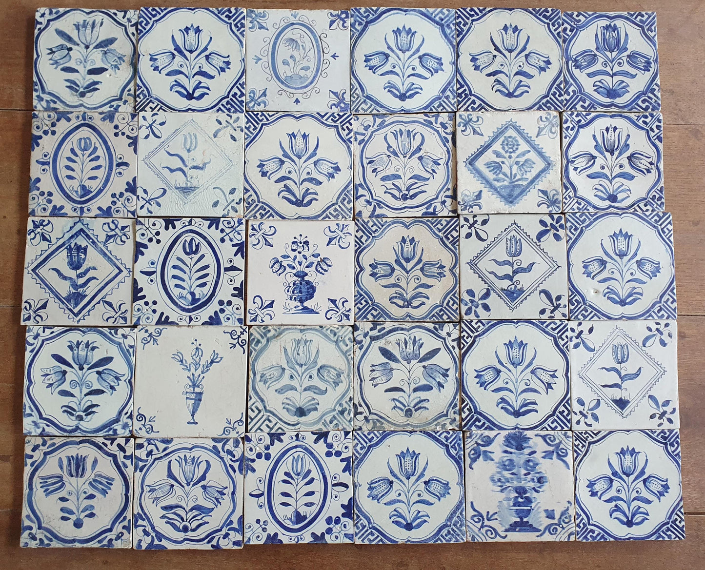 30 xAntique Delft Tulip Tiles, 17th Century Dutch Tilefield  Around 1620-1640