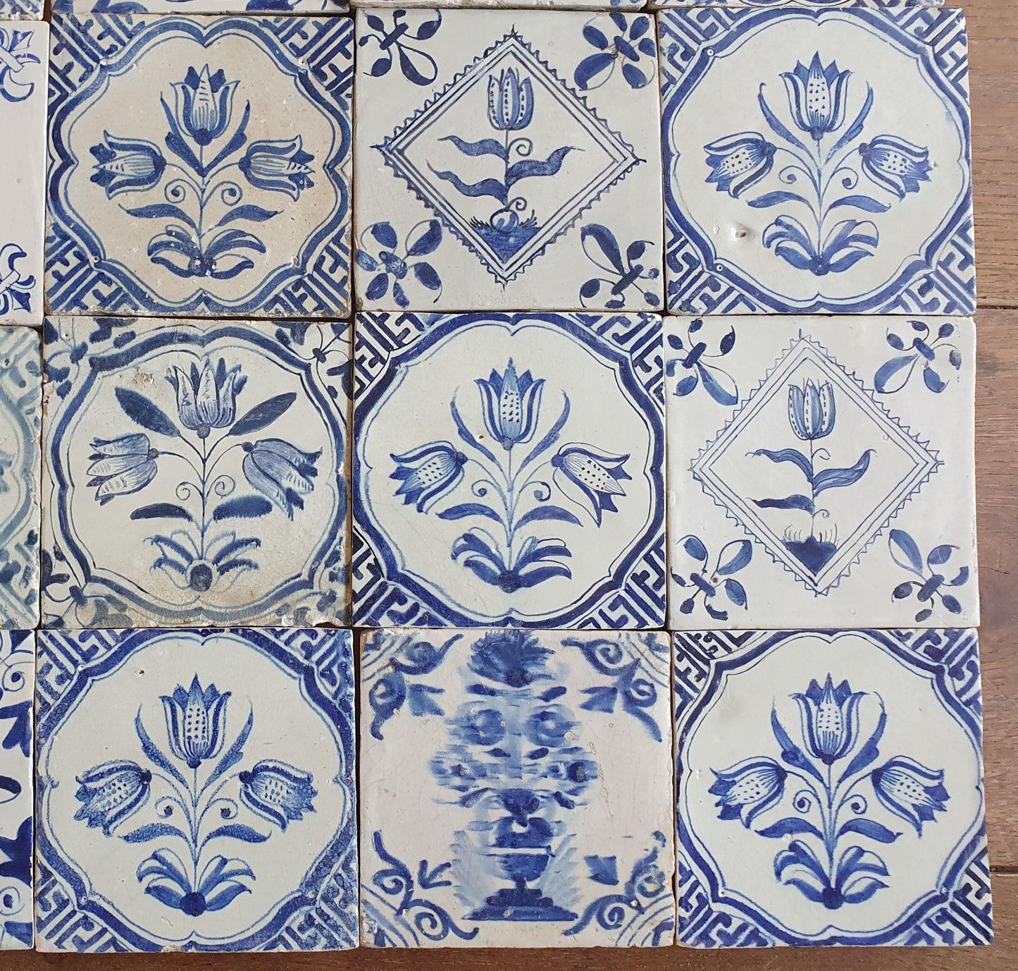 30 xAntique Delft Tulip Tiles, 17th Century Dutch Tilefield  Around 1620-1640