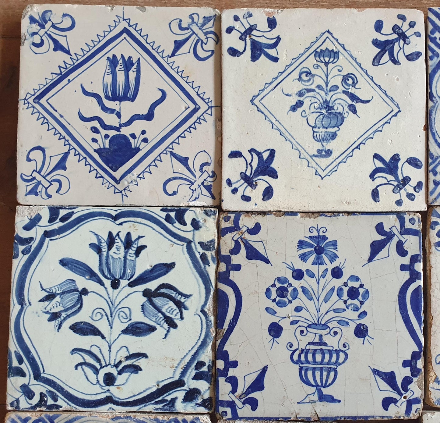 16 xAntique Delft Tulip Tiles, 17th Century Dutch Tilefield (16pc) Around 1620-1640