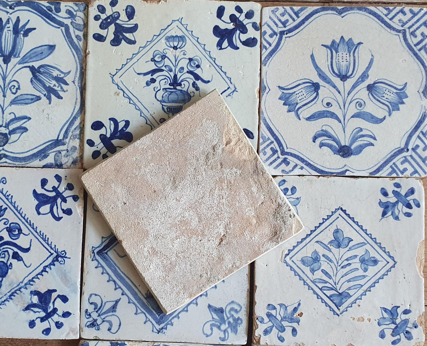9 xAntique Delft Tulip Tiles, 17th Century Dutch Tilefield (9 pc) Around 1620-1640.