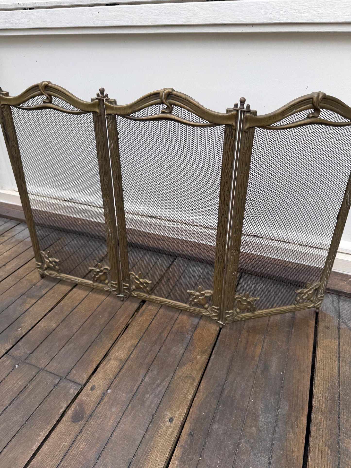 Firescreen, antique art nouveau brass, chique fireplace screen furniture with irisses. Art nouveau botanical