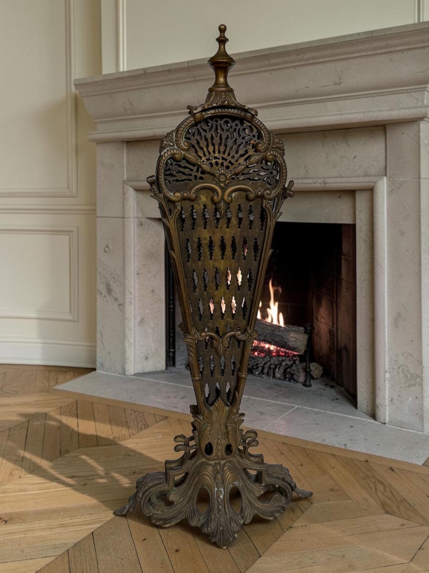 Antique Victorian Brass Peacock Fan Fireplace Screen, 19th Century, perfect