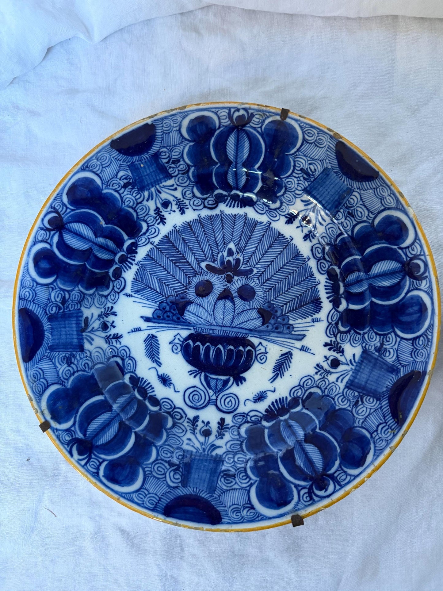 Antique pair of  Delft blue Plates,  dutch pottery ‘ the porceleyne clauw’ ,  Handpainted Decor, 18th Century (Set of 2) wallplates peacock