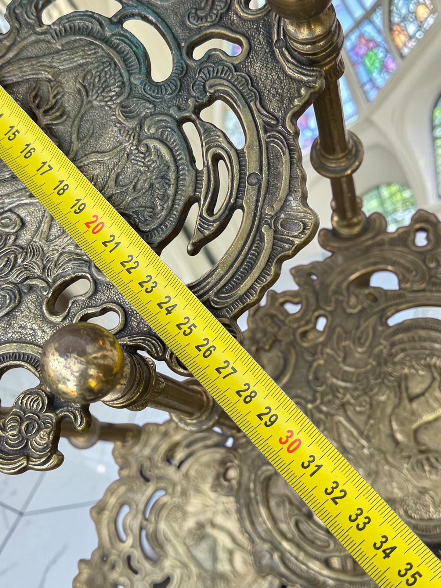 Sidetable, Italian Art Nouveau ornate Brass Plant table Stand / Gueridon gold