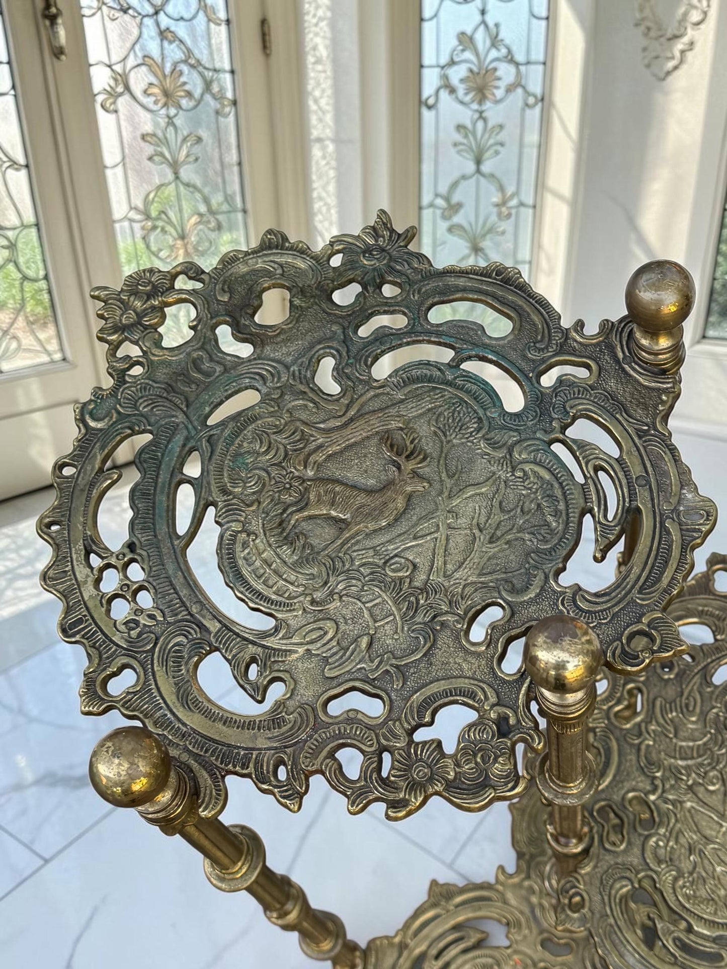 Sidetable, Italian Art Nouveau ornate Brass Plant table Stand / Gueridon gold