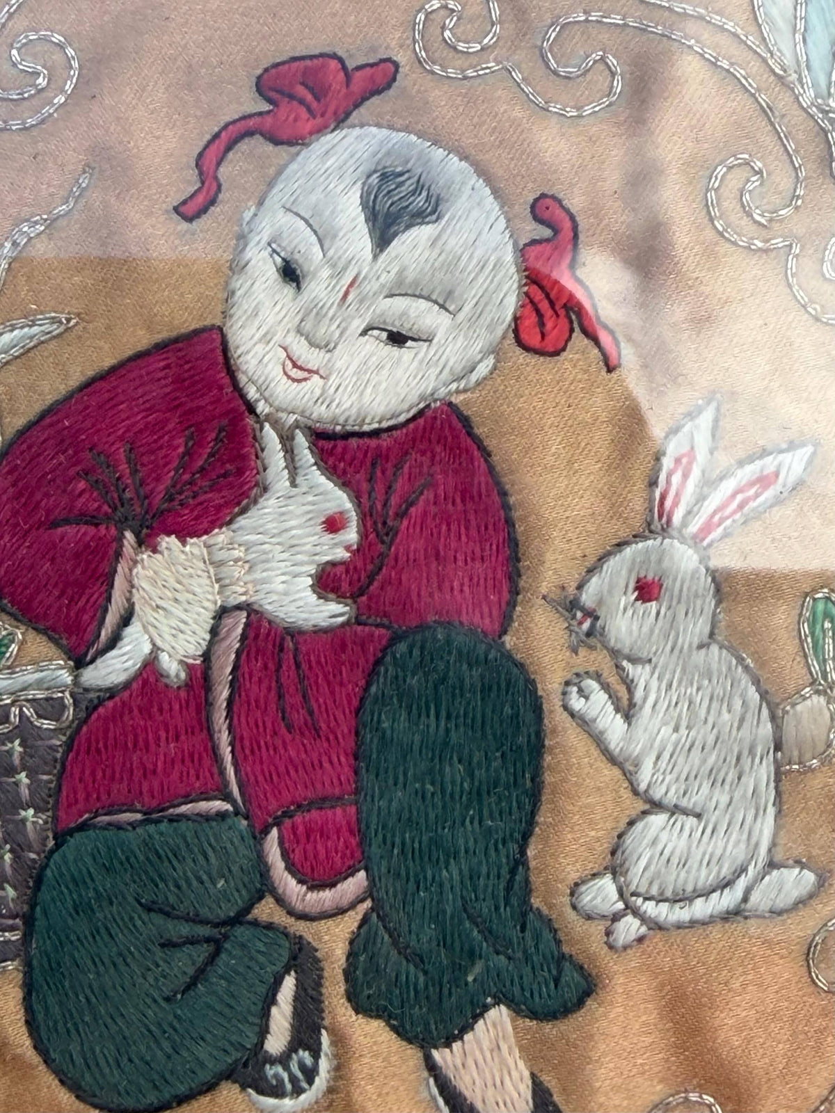 19th Century Chinese Qing Dynasty Silk Embroidery with Boy and Rabbits Gilt frame round