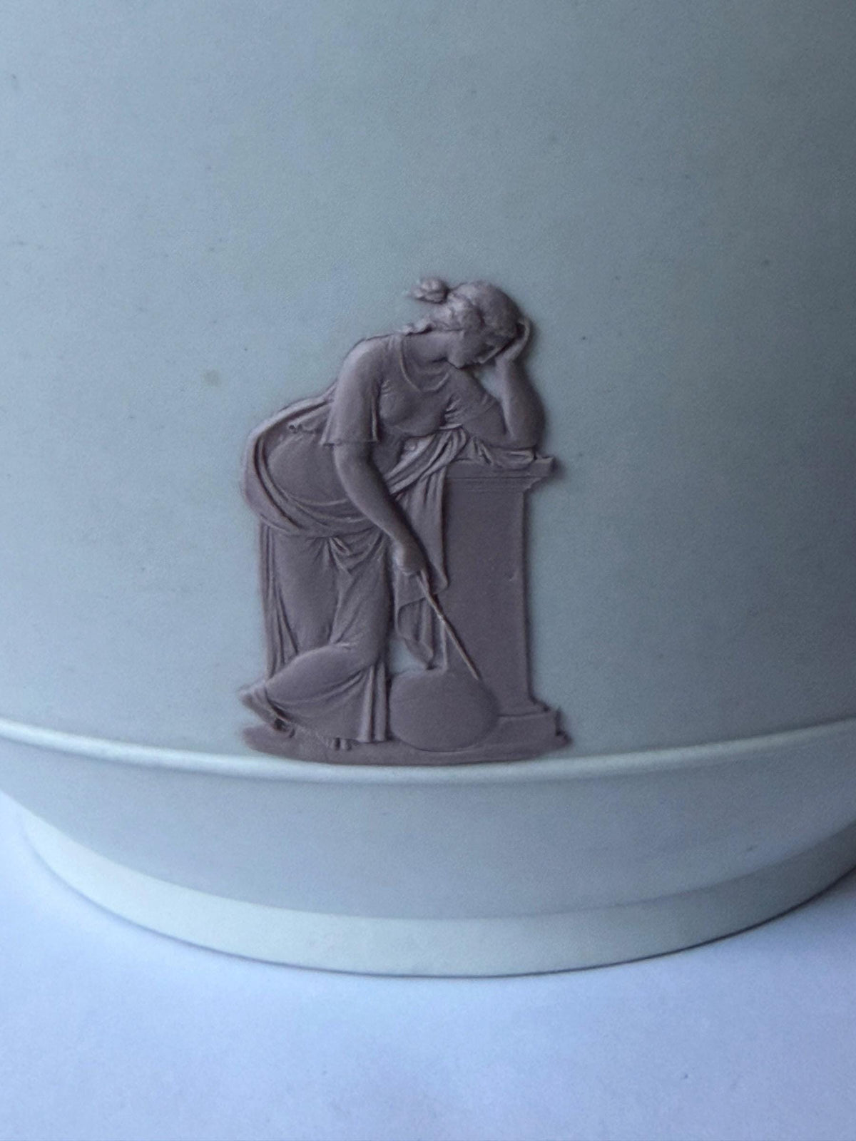 19th Century Wedgwood Large Tricolor Jasperware Jardinière Neoclassical Planter, rare exclusive, ca 1870