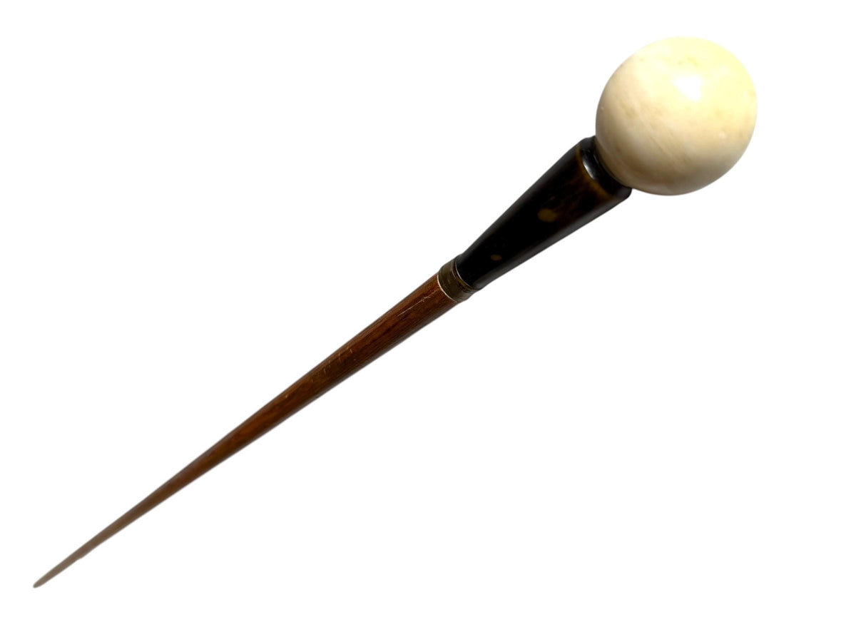 antique walking cane stick with cow , european collection, gentlemen's flannel stick. Wandelstok