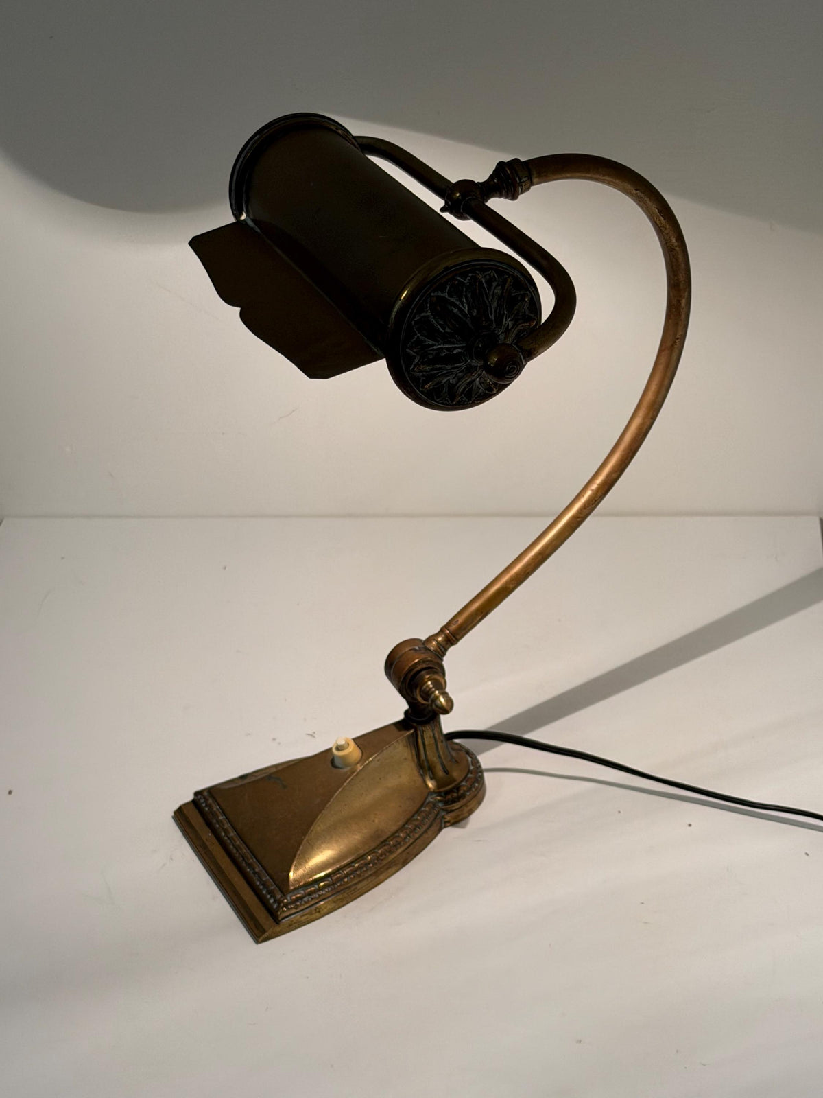 Antique French Brass bronze Adjustable Desk Lamp, Art Nouveau, circa 1900–1920 Notary banking