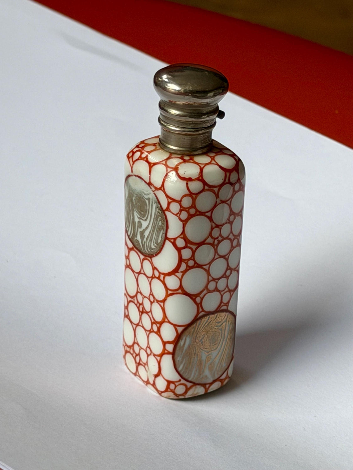 Antique Gebrüder Schoenau Hüttensteinach early Art Nouveau Porcelain Scent Bottle with silver mount, Germany, c. 1890–1900