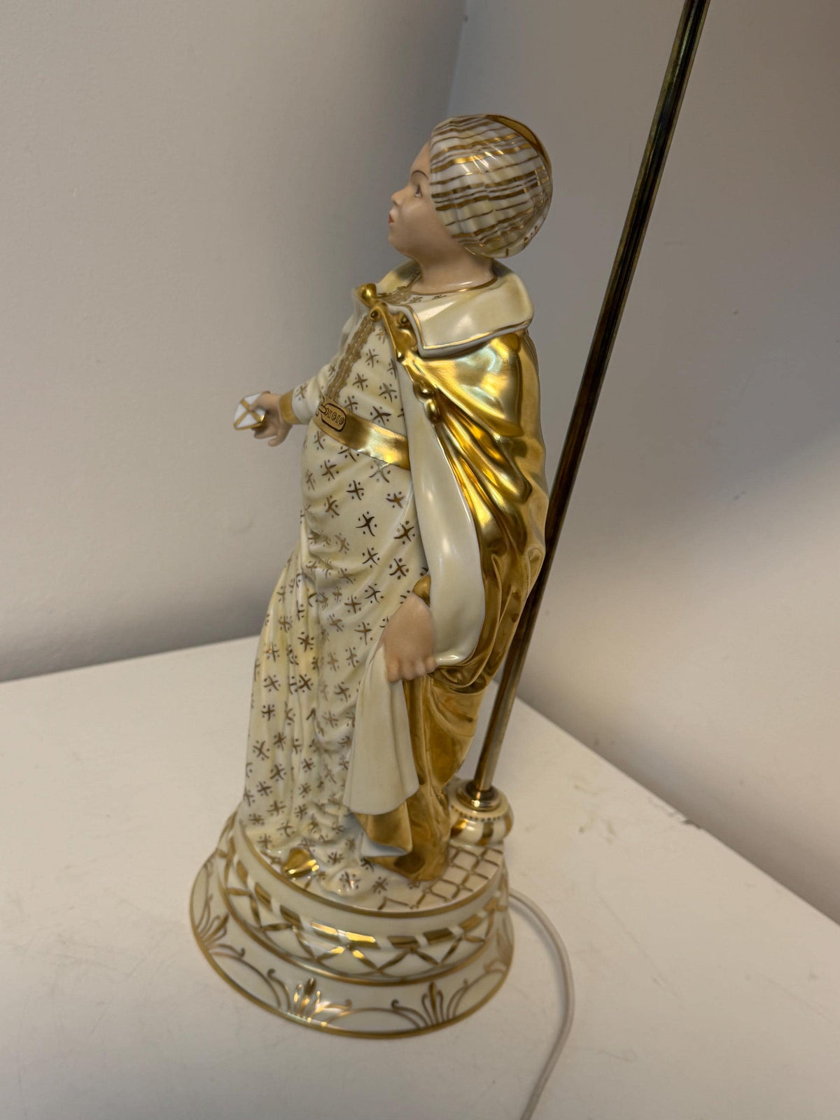 XL Herend Hungary Oriental Lady Porcelain Table Lamp 5767/C-1 with Original Silk Shade , large exclusive tablelamp