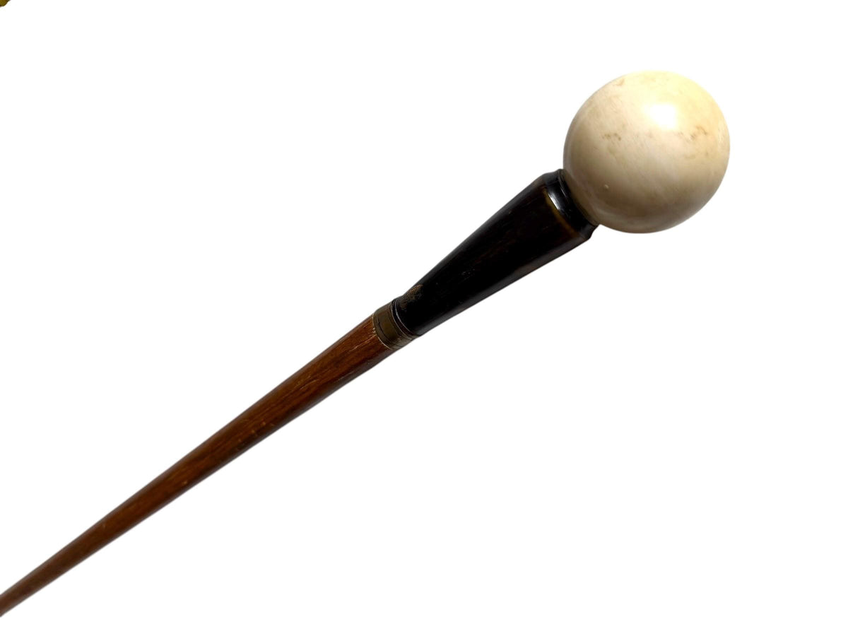 antique walking cane stick with cow , european collection, gentlemen's flannel stick. Wandelstok