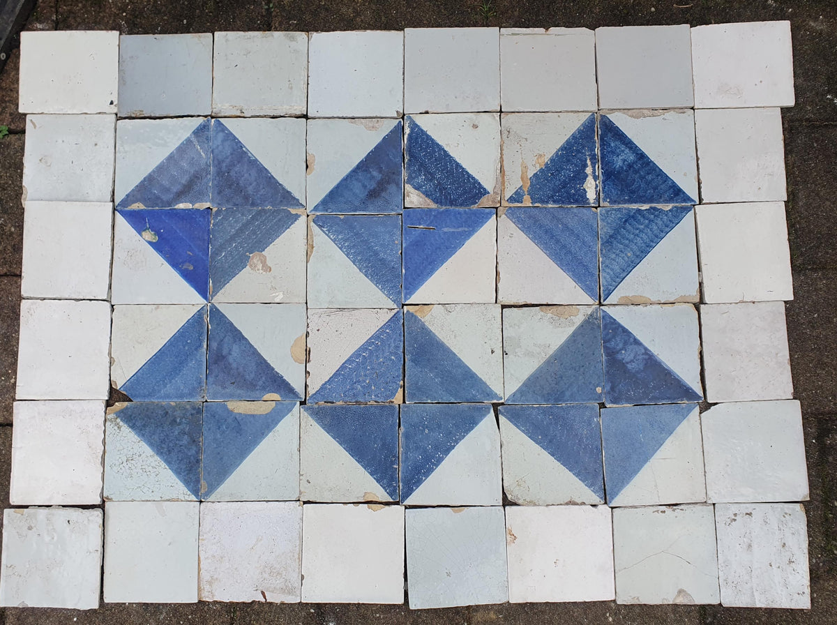48 x Dutch Delft Blue Tile shards, mix, 17th/ 18th century, antique collectable and backsplash fireplace kitchen tiles.