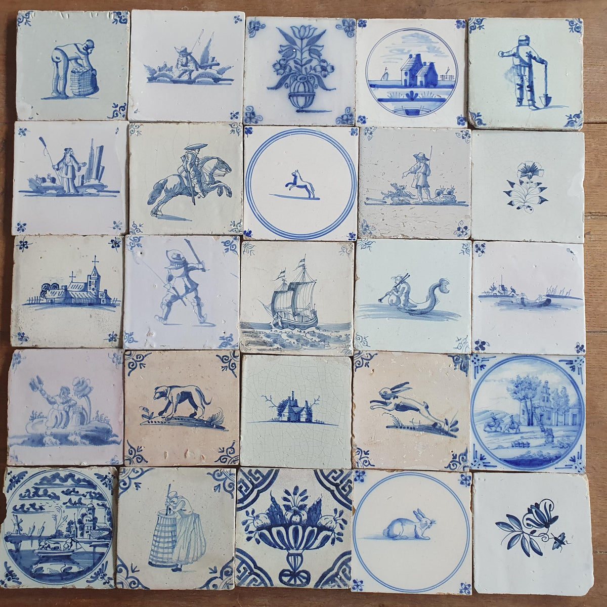 25 x Antique Delft Tiles, 17-18 th Century Dutch figuretile. Wall tiles
