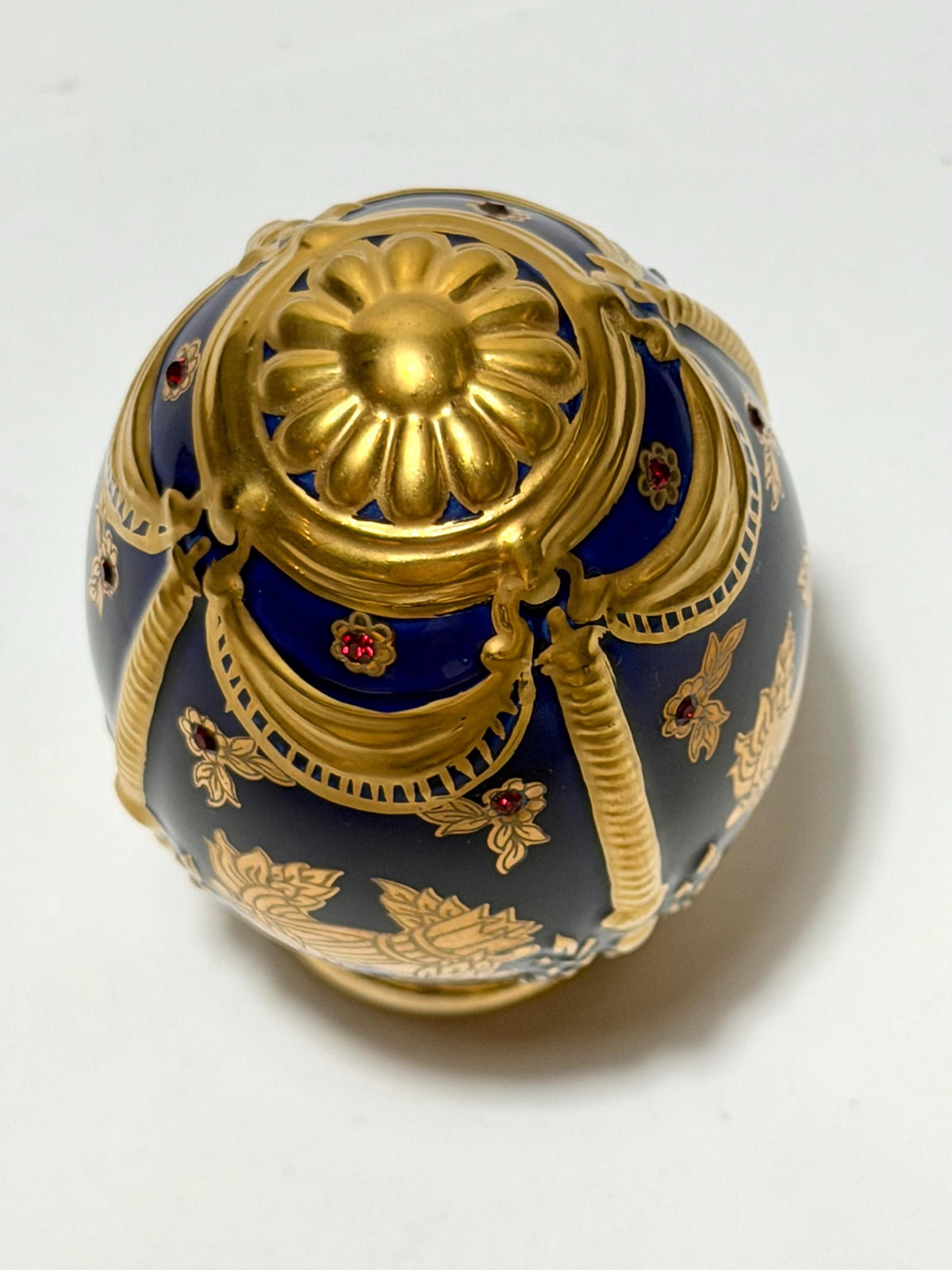 House of Fabergé kobalt porcelain Collector Egg, Faberge 24K gilt,  crystals,  faberge